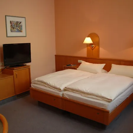 Otel Zum Baeren Rüdesheim am Rhein