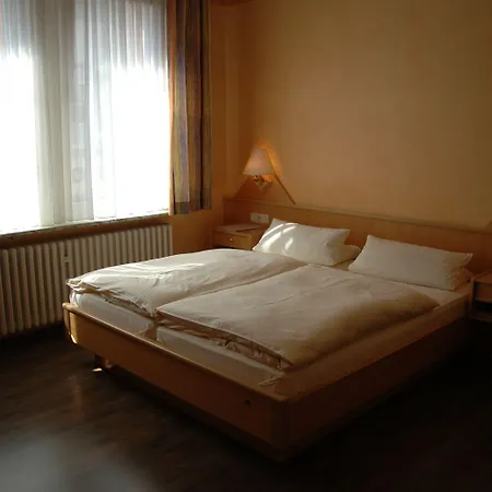 Zum Baeren Otel 4*