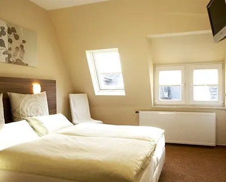 Otel Zum Baeren Rüdesheim am Rhein