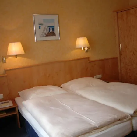 Zum Bären Hotell 4*