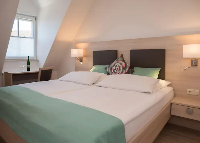 Zum Baeren Hotell 4*