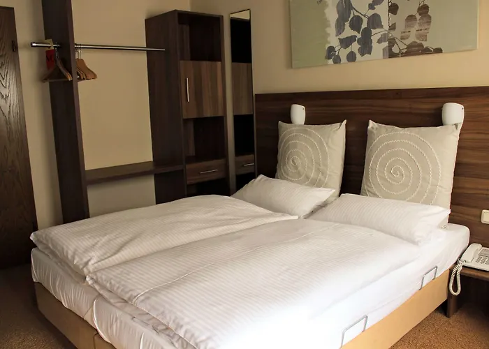 Hotell Zum Baeren 4*